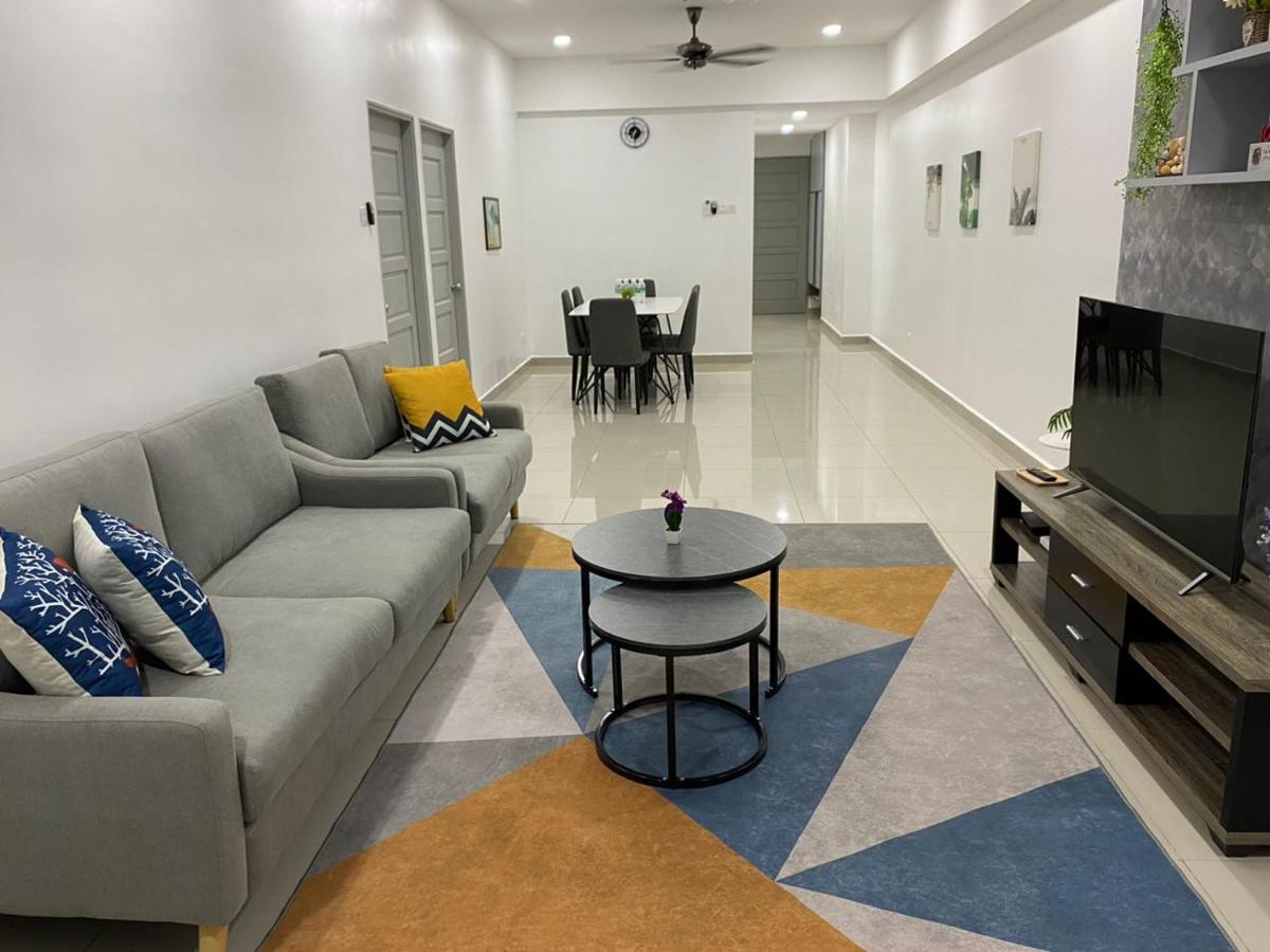 休闲民宿 Leisure Homestay @The Venus Sitiawan Kampong Lumut Kiri Exteriör bild